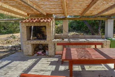 Ferienhaus mit Garten und Grillmöglichkeit