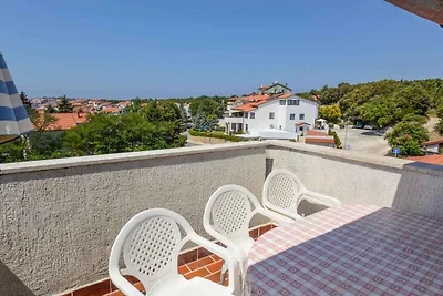 Ferienwohnung mit Klimaanlage und Balkon