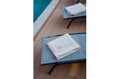 Villa mit Pool und Wellness