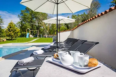Villa mit beheizbarem Pool & Whirlpool