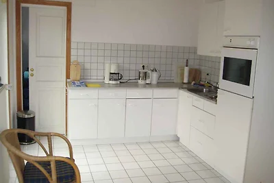 Ferienwohnung mit Balkon, Blick zum Wasser un