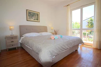 Ferienwohnung mit schöner Terrasse