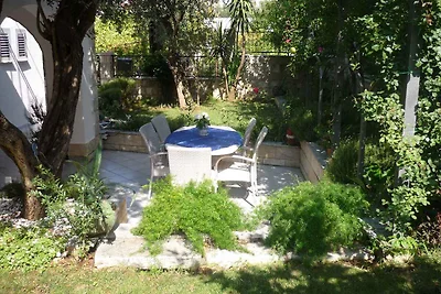Ferienwohnung mit Gartenterasse und in
