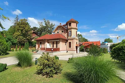 Ferienwohnung mit schönem Garten und einer gr