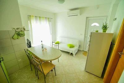 Appartamento Vacanza con famiglia Okrug Gornji