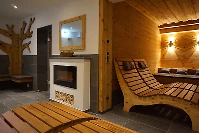 Ferienwohnung mit Balkon und Hallenbad