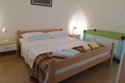 Ferienwohnung mit Terrasse und Klimaanlage