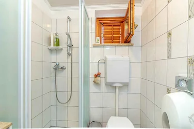 Ferienwohnung mit Terrasse und Balkon