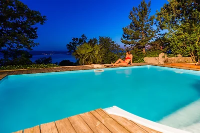 Ferienwohnung mit Meerblick und Pool