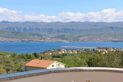 Ferienwohnung mit Balkon und Klimaanlage