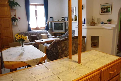 Ferienhaus mit Terrasse und Pool