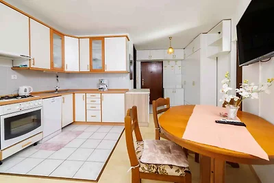 Ferienwohnung mit Balkon und Meerblick