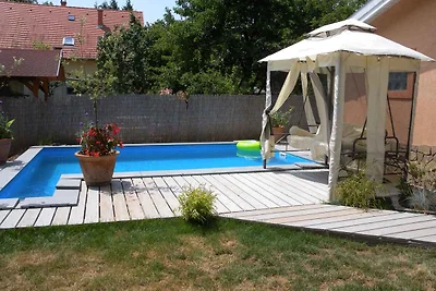 Ferienwohnung mit Swimmingpool und Klimanlage