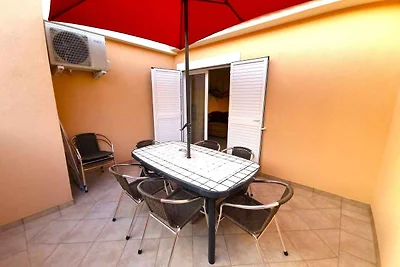 Ferienwohnung mit Balkon und Klimaanlage, in