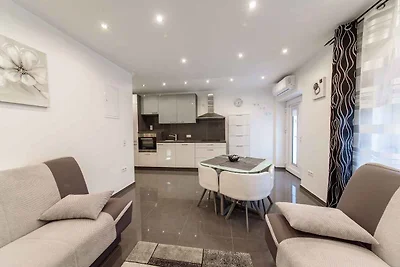 Ferienwohnung nur 40 m von Strand