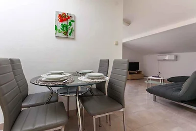 Ferienwohnung mit Terrasse und Klimaanlage