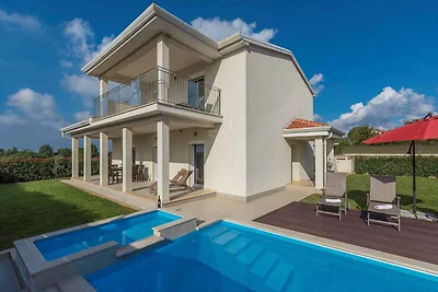 Villa mit Privatpool