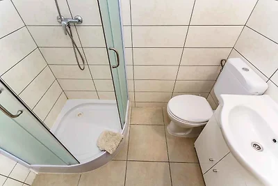 Studio mit Balkon und Klimaanlage