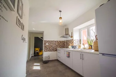 Ferienhaus mit Pool, Klimaanlage, Grill und i