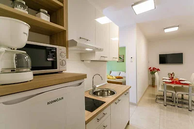 Ferienwohnung mit Klimaanlage und Grill zur g