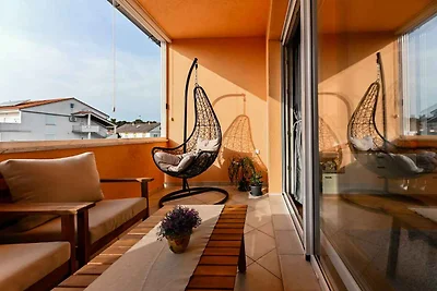 Ferienwohnung mit Balkon und teilweise