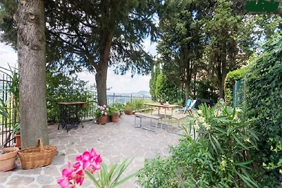Ferienwohnung mit Whirlpool und Garten
