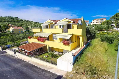 Ferienwohnung mit Pool und Klimaanlage