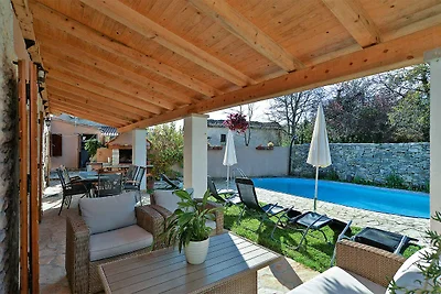 Ferienhaus mit Klimaanlage und Aussenpool