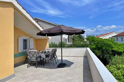 Ferienwohnung mit Terrasse und Klimaanlage