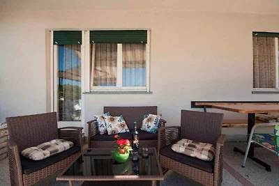 Ferienhaus mit Terrasse und Klimaanlage