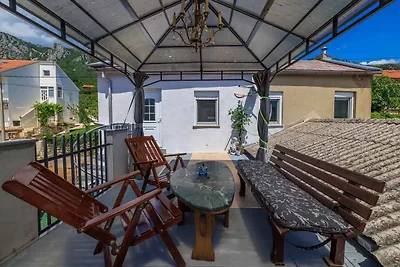 Ferienwohnung mit Klimaanlage und Terrasse mi