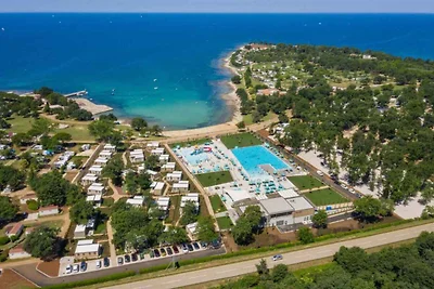 Mobilehome In Park Umag