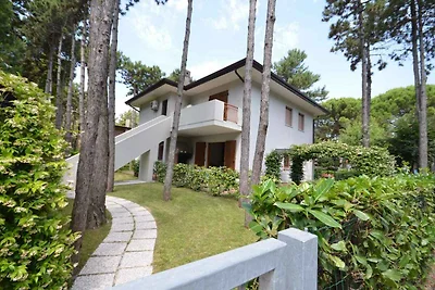 Ferienwohnung mit Klimaanlage und Garten