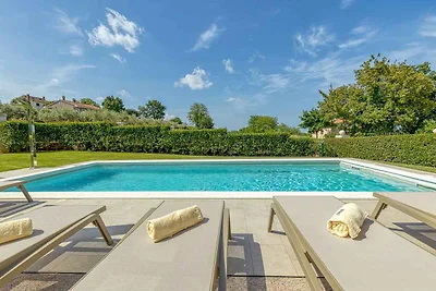 FerienHaus mit Klimaanlage und Aussenpool