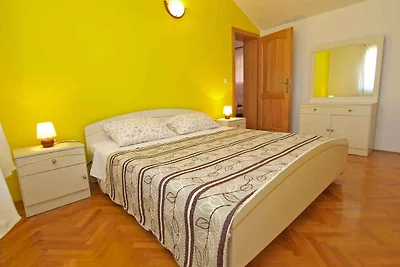 Ferienwohnung mit Klimaanlage und Terrasse