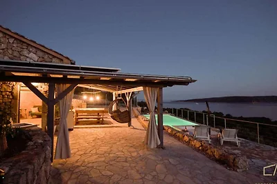 FerienHaus mit Pool und Meerblick auf Krk