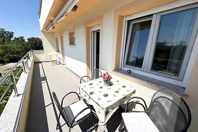 Ferienwohnung modern mit Balkon