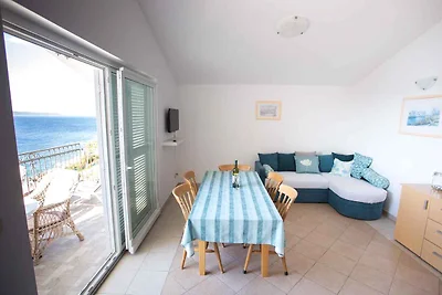 Appartamento Vacanza con famiglia Okrug Gornji