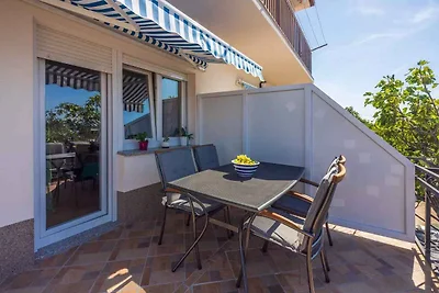 Ferienwohnung mit Terrasse, Balkon und Meerbl