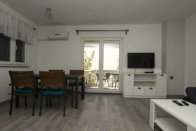 Ferienwohnung mit Klimaanlage und Grill
