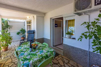 Ferienwohnung mit Terrasse und Klima in