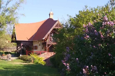 Ferienhaus mit riesengrossem Grundstück und A