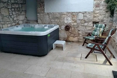 Ferienhaus mit Whirlpool