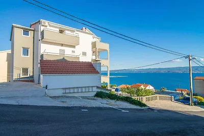 Apartment mit einem Schlafzimmer, Balkon und 