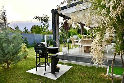 Ferienhaus in ruhiger Lage mit grosser Terras