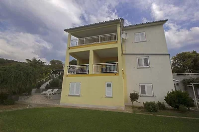 Ferienwohnung mit einen Balkon und Meerblick