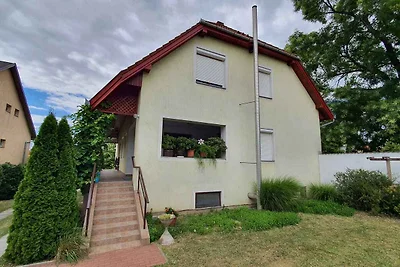 Ferienwohnung in ruhiger Lage mit Pool und