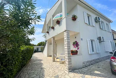 Ferienwohnung klimatisiert mit Balkon