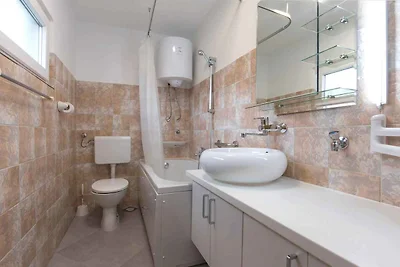 Ferienwohnung mit Balkon in ruhiger Lage