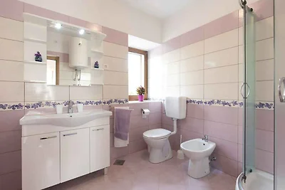 Ferienwohnung mit Meerblick und Terrasse